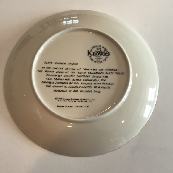 “Annie and the Orphans” collectable plate - Picture 5 of 6
